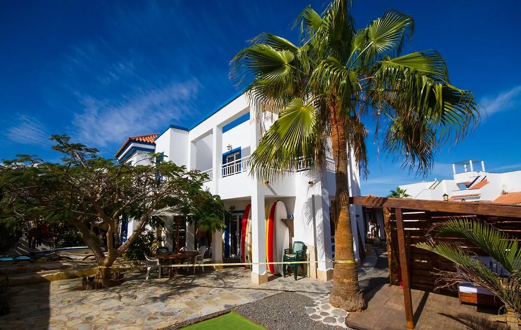 Surfhouse Hotel Corralejo Affittacamere